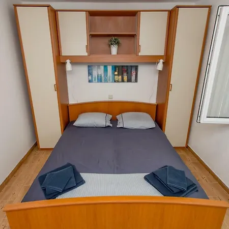 Jadro Lejlighed Jesenice (Split-Dalmatia)